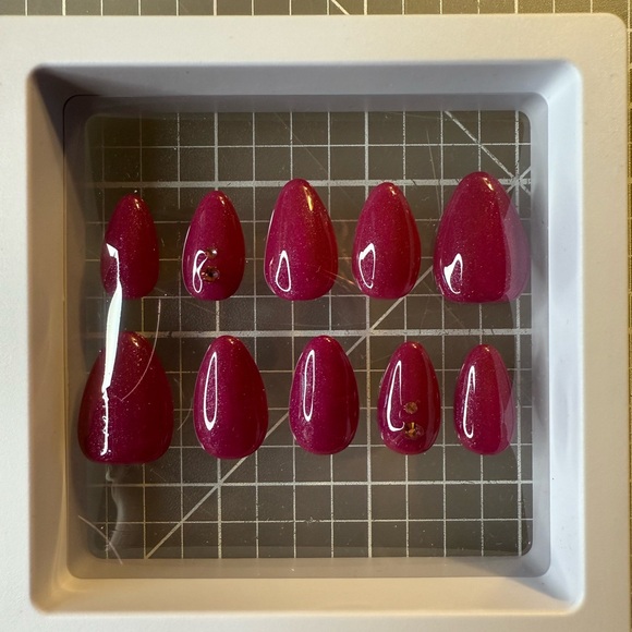 Luxury Gel Press On Nails - Picture 13 of 17